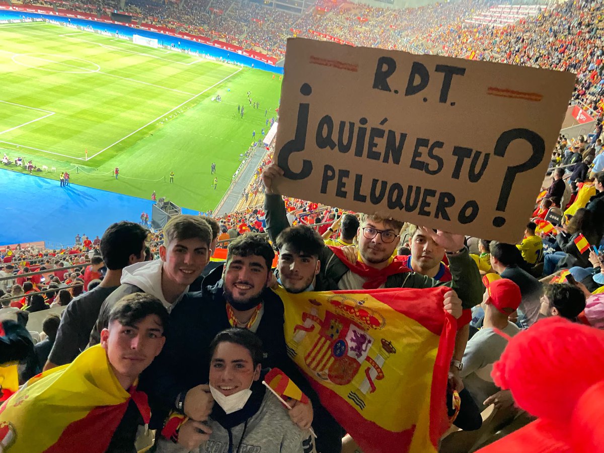 lpzmrtnz2's tweet photo. La pregunta que toda España se hace https://t.co/C90sinZOxe