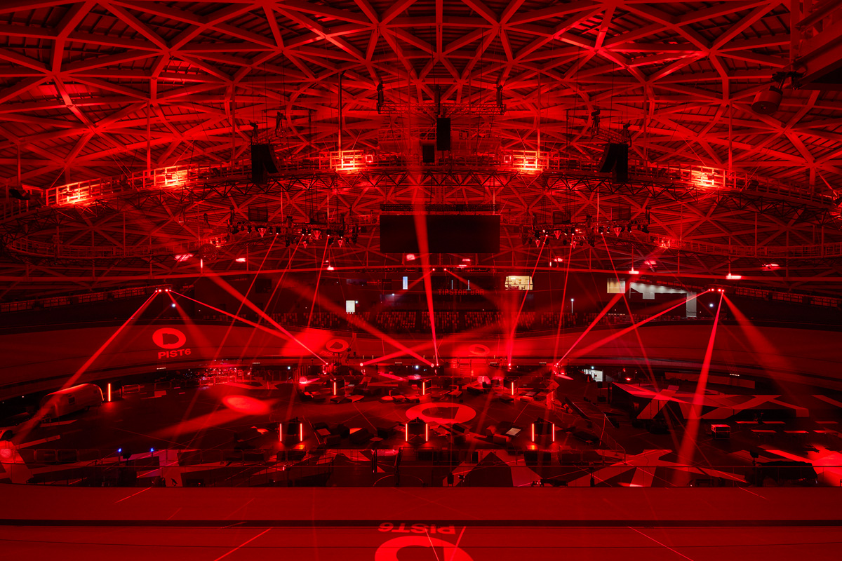 ClayPakyNews's tweet photo. PIST6 Championship Cycling Speeds Into Japan’s Tipstar Dome Chiba with Lighting Support from Claypaky - Read more: https://t.co/oU2P0ssRDJ
#Claypaky #Xtylos #MidiB #SharBar #IgniteYourShow https://t.co/uytbjtRUBO