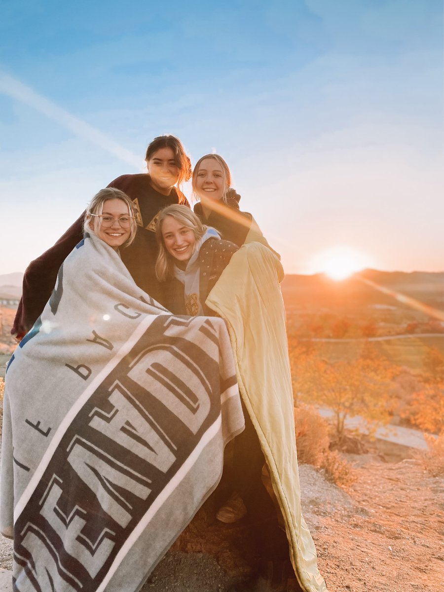 Stay close to those who feel like sunshine ☀️ Panhellenic love is spread not only today, but also everyday of the week! When you’re surrounded by positive, strong, and beautiful women there’s nothing we can’t accomplish! Tag a sister who brings sunshine into your life ❤️