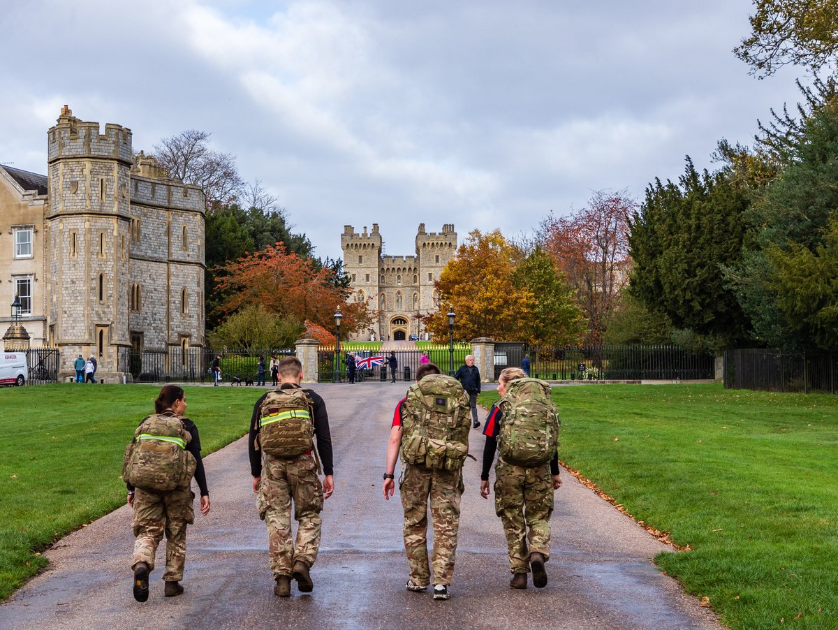Excellent Work!

Members of the Irish Guards raised over £2500 for the Royal British Legion's Poppy Appeal. 
Corporal Taylor also hosted a coffee morning, which was a huge success and added to the total.

Great Effort.

#IrishGuards ☘️💂
#theroyalbritishlegion
