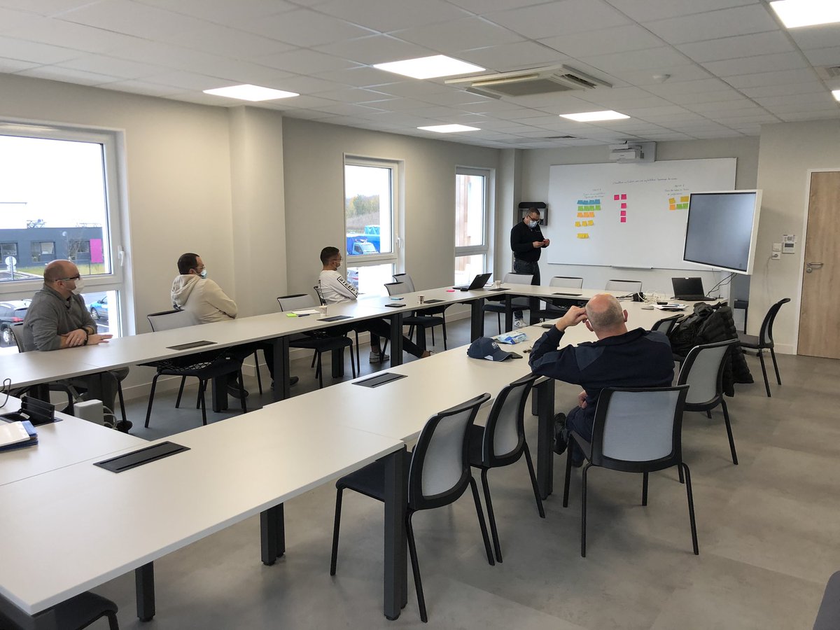 Le PE GRDF saison 2 - au cœur d’une réflexion commune à la MSG ATM HDF - une orientation / 2 thèmes - une contribution forte et un moment apprécié de tous 👏🏻 <a href="/GRDF/">GRDF</a> <a href="/JoseBeaucamp/">José BEAUCAMP</a> <a href="/vergrietes/">Sebastien VERGRIETE</a> <a href="/alexhainneville/">Alexandre</a>