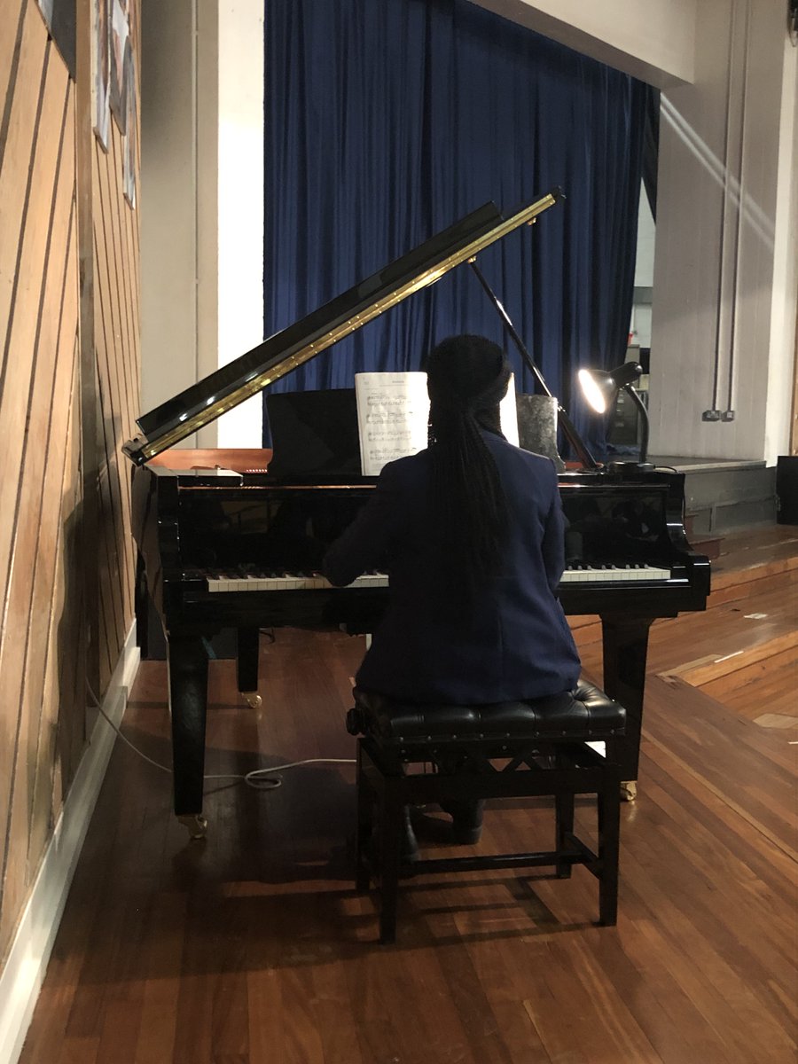 Dunraven_School's tweet photo. From Supercalifragilisticexpialidocious to Philip Glass: a thunderous round of applause to all students performing in our Autumn Piano recital. Thank you to Music team for making it happen #ArtsMatter https://t.co/j90awe6rbC
