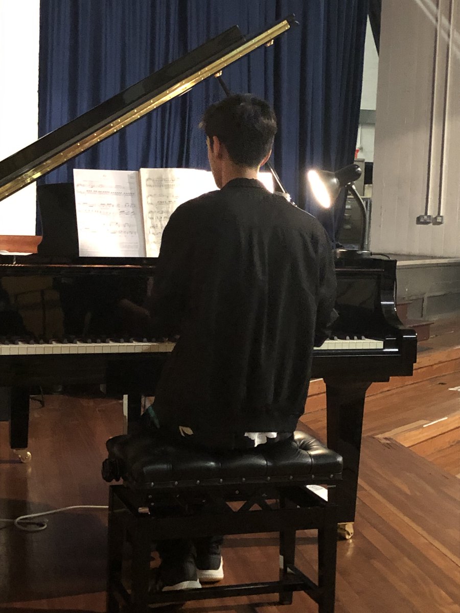 Dunraven_School's tweet photo. From Supercalifragilisticexpialidocious to Philip Glass: a thunderous round of applause to all students performing in our Autumn Piano recital. Thank you to Music team for making it happen #ArtsMatter https://t.co/j90awe6rbC