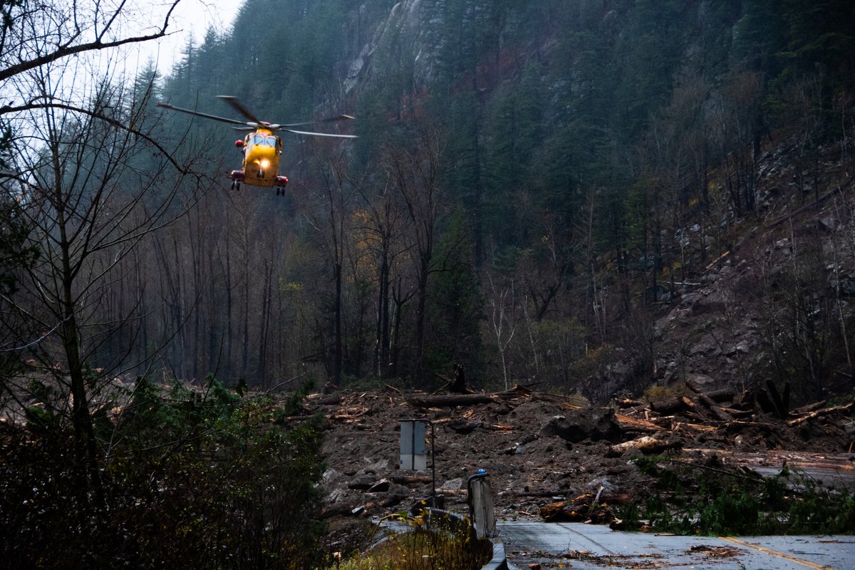 RCAFOperations's tweet photo. A job well done by @RCAF_ARC’s 442 Transport &amp; Rescue Squadron.  Using 3 CH149 helicopters and supported by a CC115 Buffalo, the Sqn evacuated 311 people, 26🐕 and a🐈 to safety in Agassiz after being trapped by landslides on roads in BC. @CFOperations @MARPAC_FMARP @BCGovNews https://t.co/TXPPR7ih9a