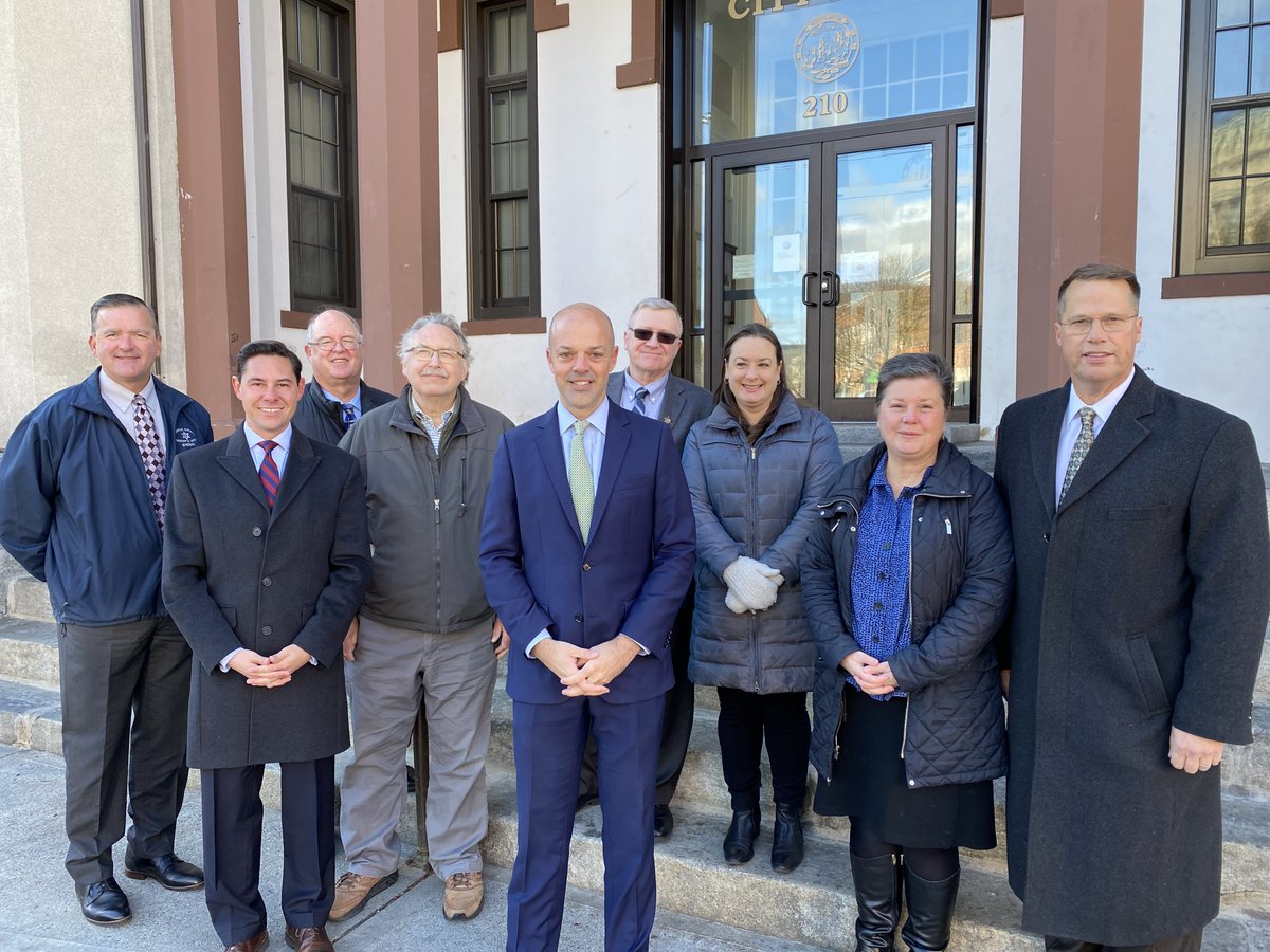 Adam Hinds tweet media