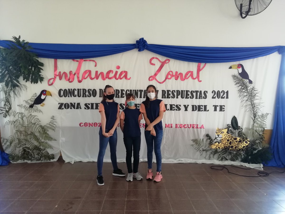 Escuela270's tweet photo. Instancia Zonal del Concurso de Preguntas y Respuestas del @ConozcoMisiones  en la Escuela N° 494 de Campo Grande. Nos representan Florencia, Tamara y Julieta.
@CGEMisiones @misioneseduca @CristianFA13 @miguel_sedoff https://t.co/Pf5u7nMDbY