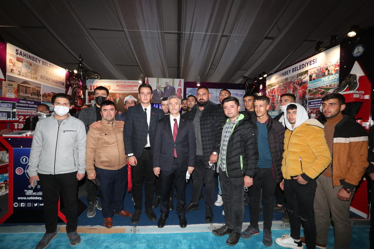 mtahmazoglu's tweet photo. 7’den 70’e herkes bu Festival’de...

Gençlerimizle ve vatandaşlarımızla bol sohbetli, eğlenceli saatler geçirdik. 

Tam Bana Göre Festival, bizlere çok iyi geldi.😉

#tbgfestival https://t.co/woKs9C0Aiu