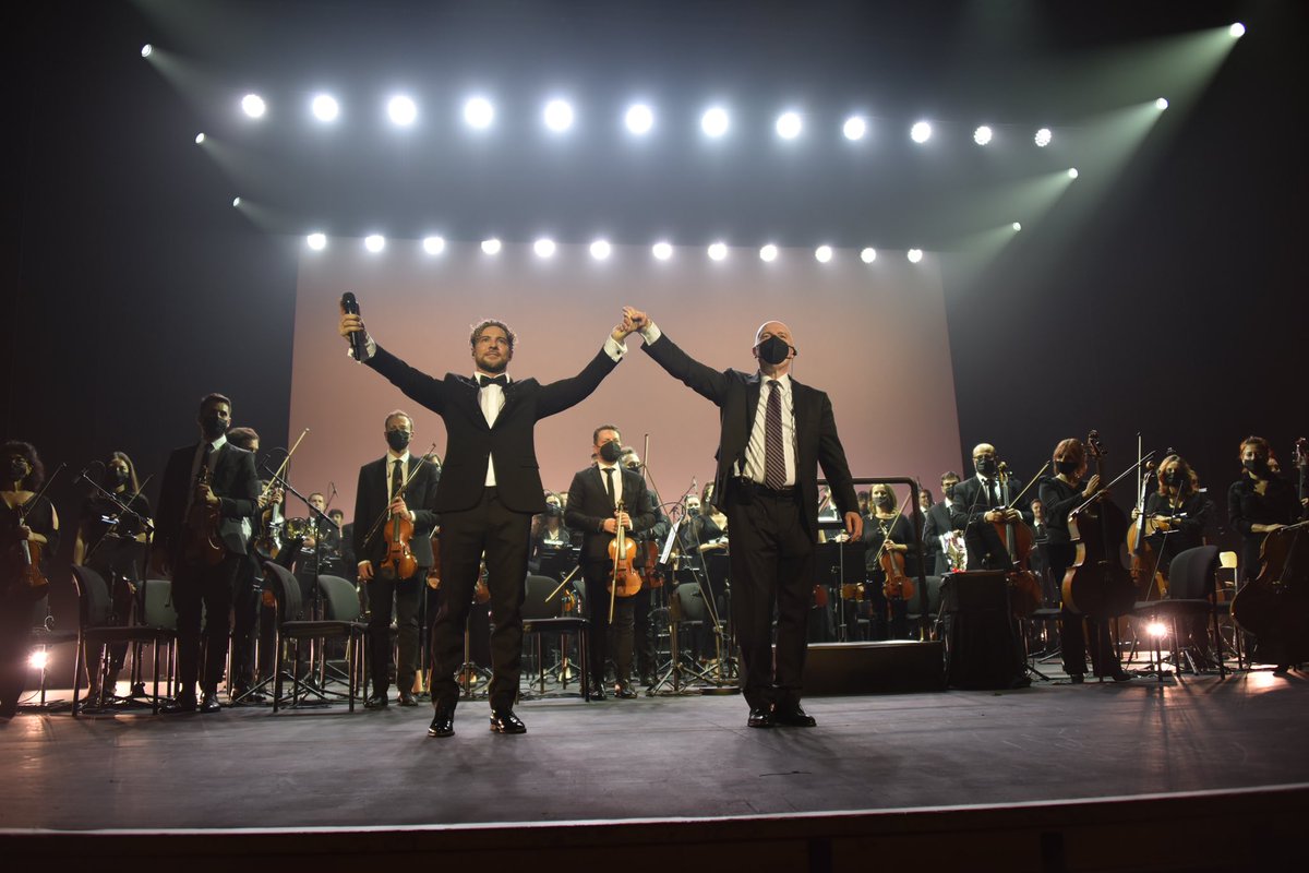 davidbisbal's tweet photo. Filarmónico Almería! https://t.co/a7xNn5w3a0