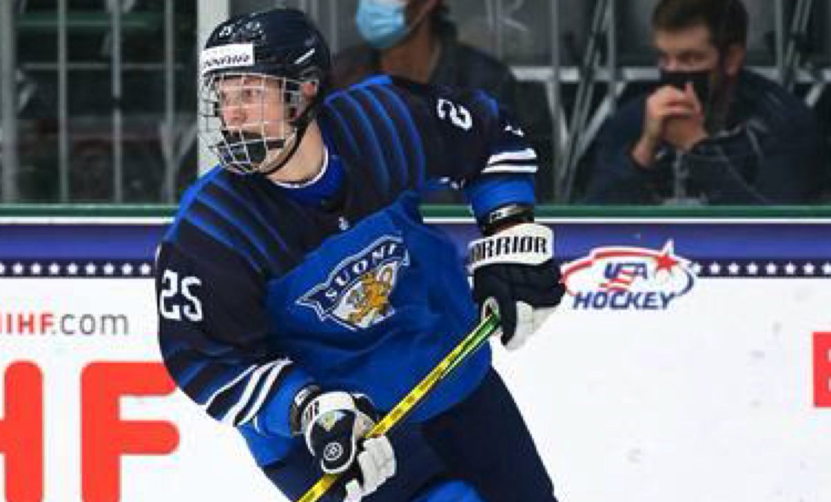 TSNHockey's tweet image. CRAIG’S LIST: Shane Wright has long been regarded the crown jewel of this year’s #NHLDraft class, but according to the latest ranking by @CraigJButton, teams looking for help up front have plenty of intriguing players to monitor this season - tsn.ca/1.1721827

#TSNHockey