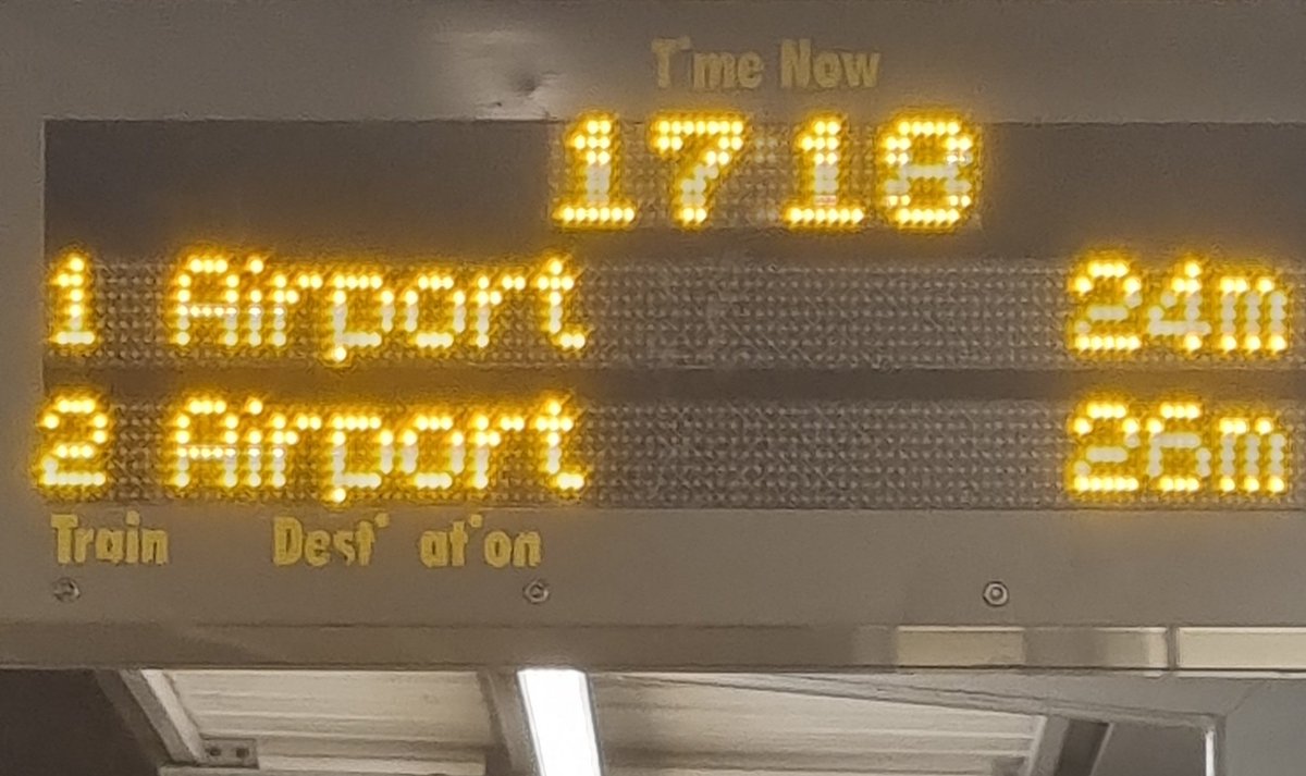 drewk2_0's tweet photo. @alextransdev @My_Metro I'm pleased you had trains https://t.co/Qt8ZWCe3na