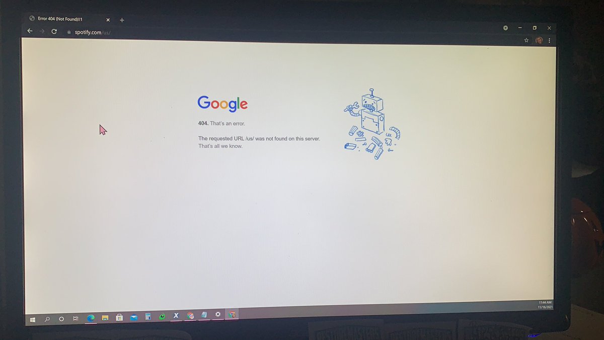 Simplepai's tweet photo. Oh no #Spotify ..it’s broken.. https://t.co/YiUDY2tgKj