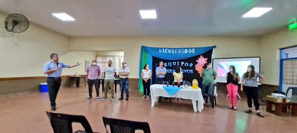 #Hoy, <a href="/DirEdSup_Mnes/">DirEdSup MISIONES</a> <a href="/jalbertogalarza/">Juan Alberto Galarza</a> <a href="/linares_cielo/">Cielo Linares</a> ylos 21 institutos y las 3 extensiones:Rectores, vice, secretarios de los ISFD reunidos en Jardín América.  
¡Gracias JCyD; Direc de Títulos por el gran trabajo realizado!
¡Muchas gracias <a href="/grillo141/">Ruben Dario</a> <a href="/cjdechat/">Christian Dechat</a> por estar siempre!