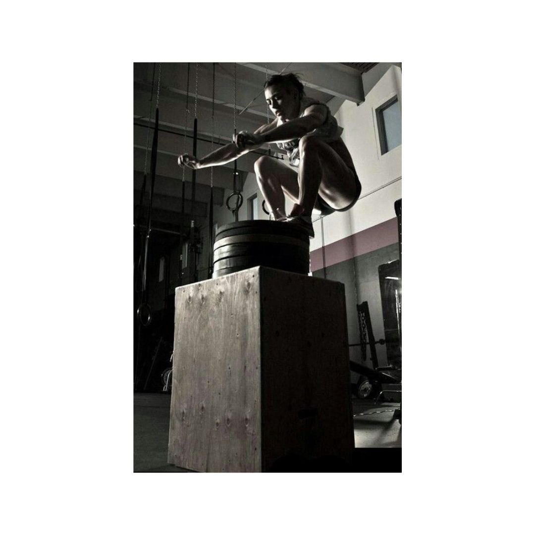 KeeponTraining's tweet photo. 🏋🏽‍♀️ CROSSFIT 👊
Es un tipo de entrenamiento de ejercicios funcionales, constantemente variados de alta intensidad. Es un programa de fuerza y acondicionamiento físico total.
‼️Beneficios
•Implementa la resistencia
•Aumenta la musculatura https://t.co/9GBM0TZMN1