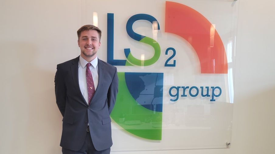 LS2group's tweet photo. Meet Elliott Meyer, LS2group's newest account coordinator!
 
Elliott went to school at Simpson College, where he was a member of the track and field team for four years! In his free time, he enjoys playing golf and spending time with friends.

Welcome to the team, Elliot! https://t.co/32G0dIpoYw