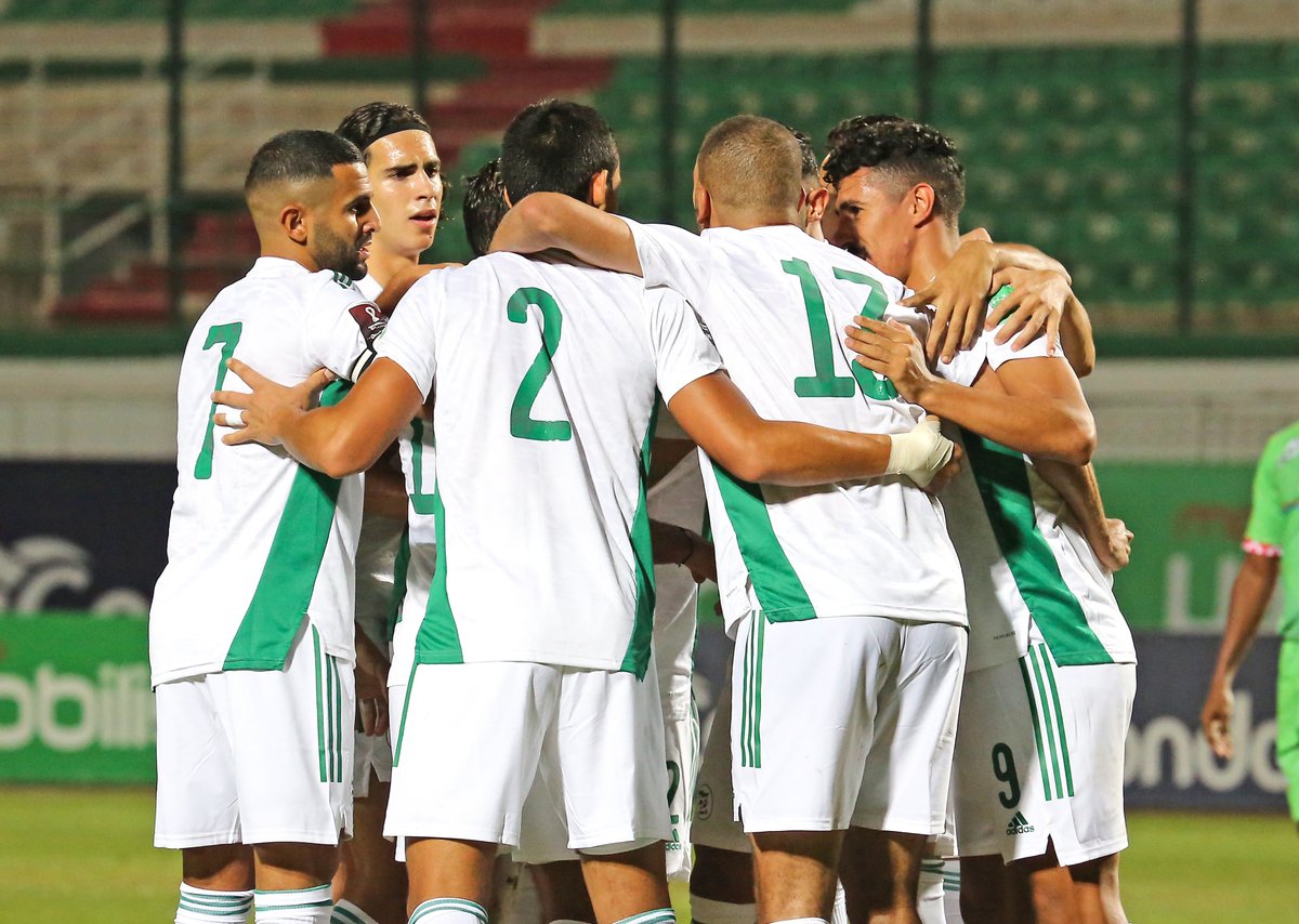 ActuFoot_'s tweet photo. 🔴 OFFICIEL ! L'Algérie se qualifie pour les barrages de la Coupe du monde 2022. 🇩🇿 https://t.co/ieoWlgS6Oq