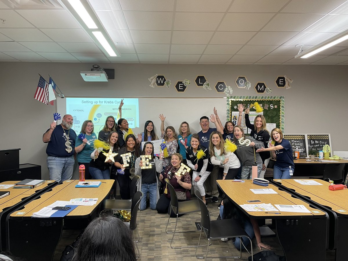 LebanonTrailHS's tweet photo. Celebrating Mrs. Moran and Ms. Wong on their @FriscoEF Grant today to support our science department and exploration @SMoran @mcdoweld_chem @msDsciencerocks #LTBettertogether https://t.co/De1eMZOBj6