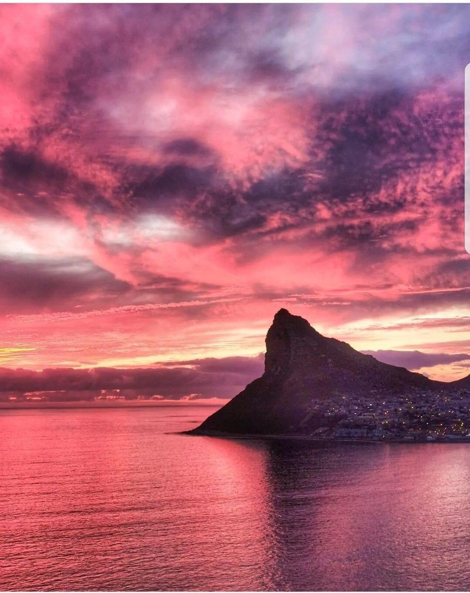 SuneSerfontein's tweet photo. The beauty of Cape Town 💜 https://t.co/2cCdWv6iJn