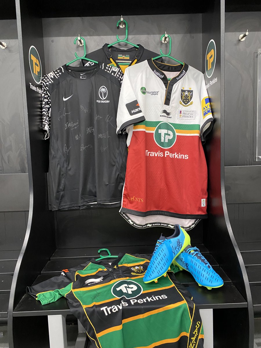 Matt_Physio's tweet photo. Silent Signed kit Auction! 😇🇫🇯😇🏴󠁧󠁢󠁷󠁬󠁳󠁿😇

Five great lots - more details in thread below. 

All proceeds in aid of Birmingham St Mary's Hospice. 

Bids by DM please. Final bids by 8pm on Sunday 21st. https://t.co/deX6Mmol2d
