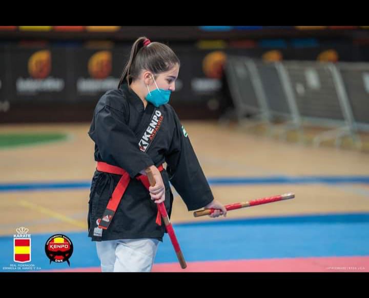 Enhorabuena por ese quinto puesto en el campeonato de kobudo!

Congratulations for your fifth place in the kobudo championship