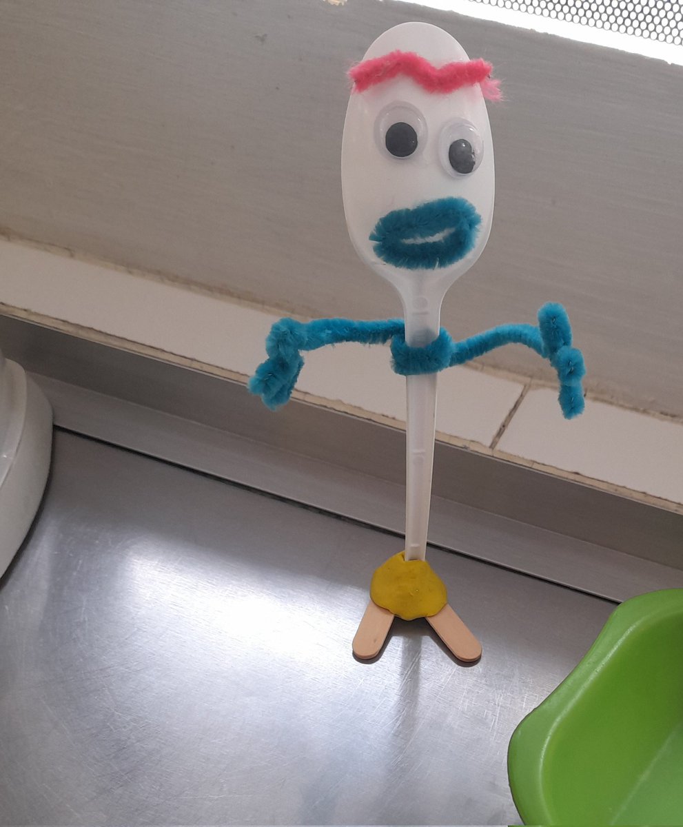 lilianapinzon2's tweet image. No les pasa que son fonoaudiologos y de repente están almorzando con #forki