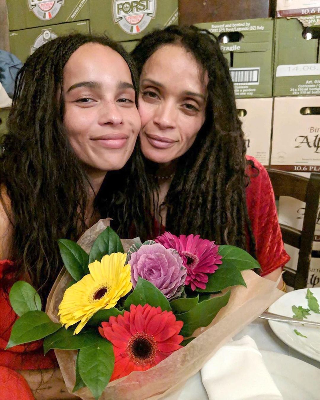 Hj é aniversário da minha sogra! ao mesmo tempo q eu quero a mãe, eu quero a filha. happy bday lisa bonet  