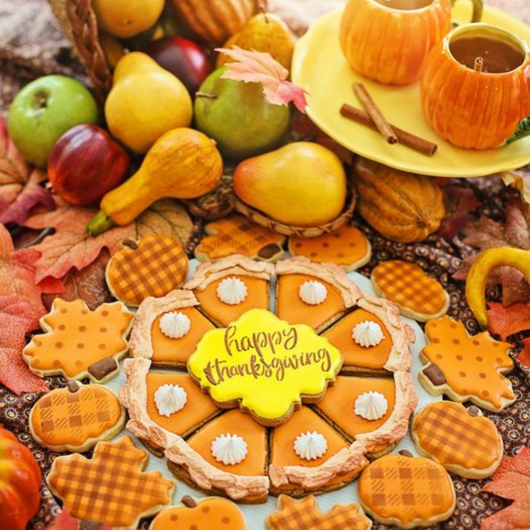 NCAgriculture's tweet photo. Thanksgiving is just over a week away &, to help you prepare, we have talked with eight NC farmers that grow popular Thanksgiving foods! Learn tips on preparing turkey, sweet potatoes & more from the experts who work with them everyday. Stay tuned! #TurkeyDayTips #NCAgriculture https://t.co/QFg7sSEOS5
