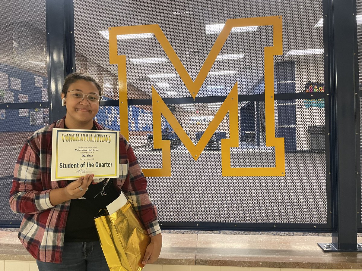 MrsValeryWill's tweet photo. Join us in congratulating our senior students of the quarter— Kai Cruz and Jordanis Cerda! Keep up the great work! @CareerBurnham @rock2work @owlhoop44 @MikeMish10 @muhlsd #muhlpride https://t.co/mX2rq8hU8X