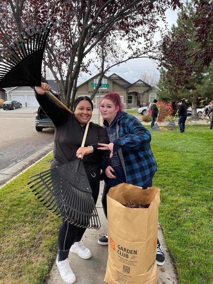 shawkinz24's tweet photo. Rake up Meridian is one of my favorite events every year! Thank you to everyone that came out to give back to our community! We are better together! #TMOBetterTogether  #BuiltOnCulture https://t.co/2btYXPtuHJ