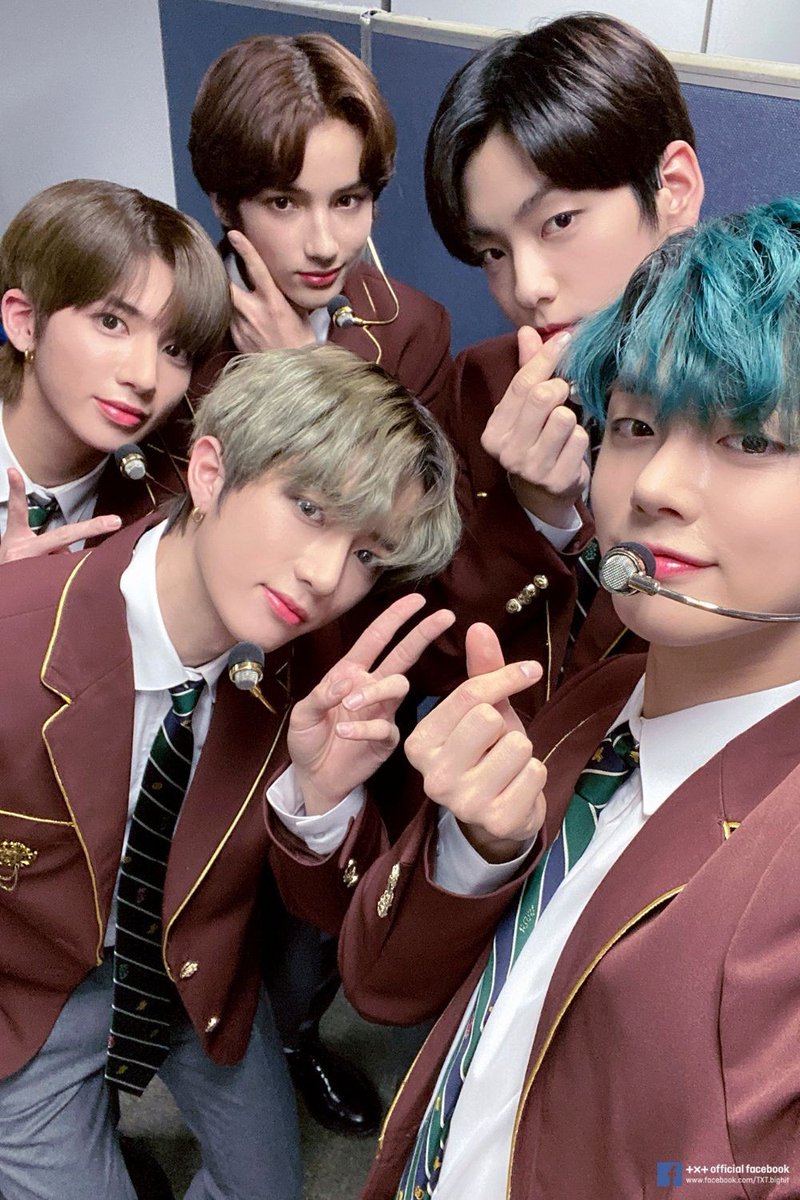 i vote #txt for #MAMAVOTE