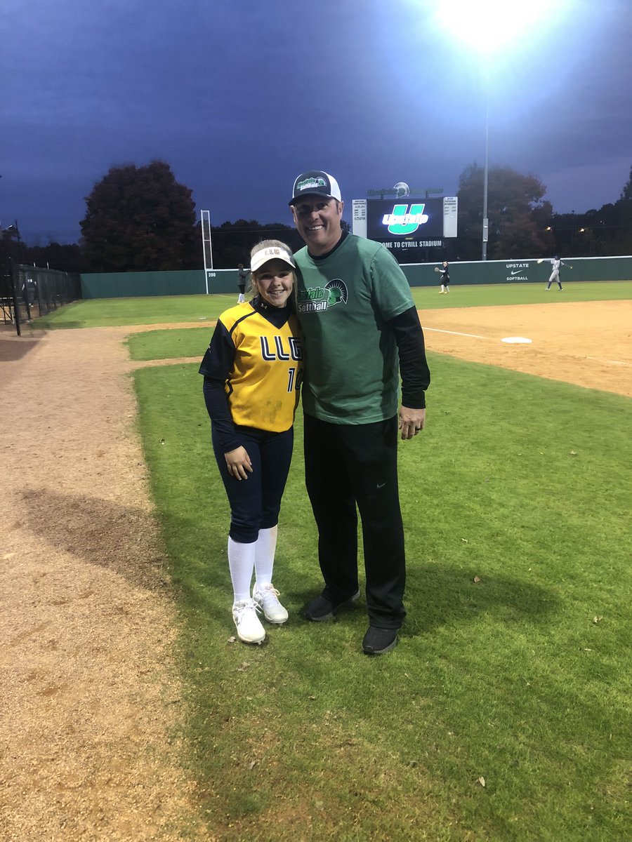 EmileyMccall's tweet photo. I had a great time at the Upstate Advanced Skills Camp. Glad I was able to see the campus and appreciate the invite. Can’t wait to go back! @UpstateSoftball @PACKUPSTATE @HawkinsChawkins @llpcoach @kjhyatt6 @MarkTucker704 @stevie_grice https://t.co/RbP5Ri3Ckx