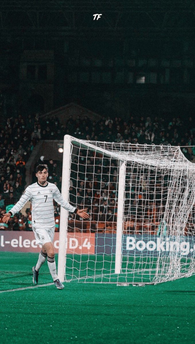 tf_sportedit's tweet photo. Germany | Wallpaper 
📸 Philipp Reinhard

#Germany #GERSMR #GER #EuropeanQualifiers #Havertz #Muller #Sane https://t.co/6g7u7BfQ1B
