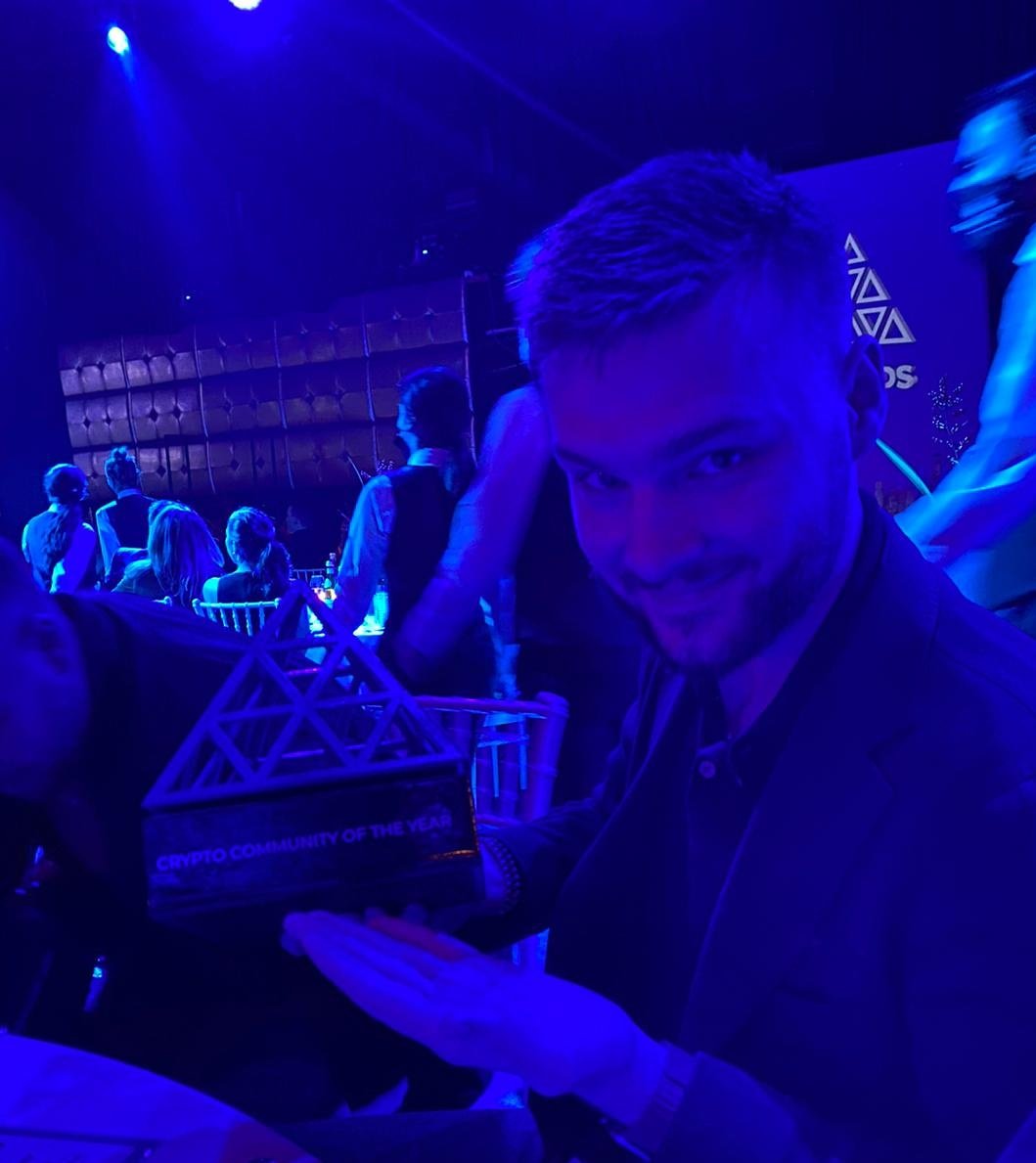 We won Crypto Community of the Year at AIBC in Malta!!! 

Best award of them all.  

#SAFEMOON is the #Evolution!