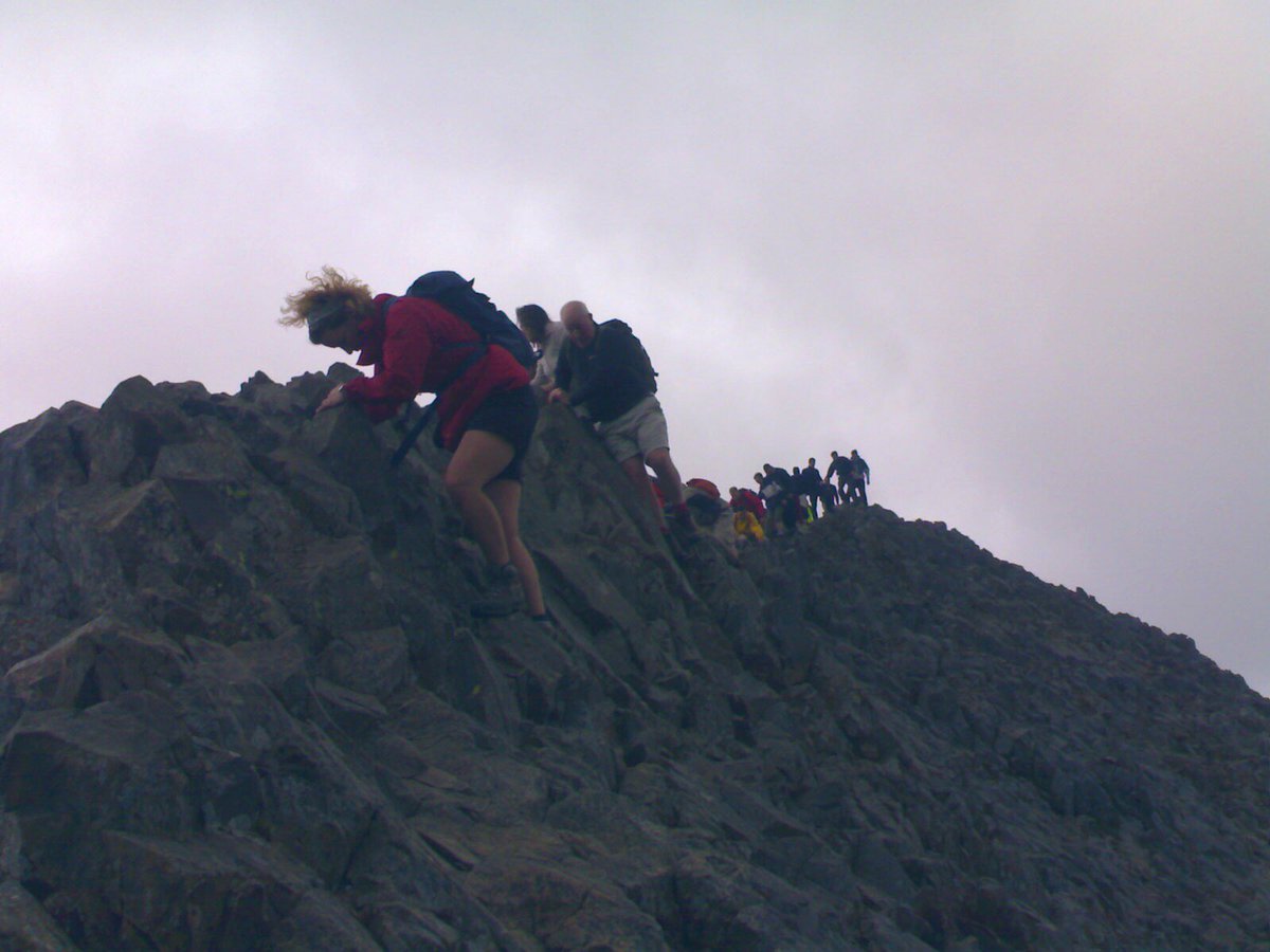 appertunity's tweet photo. Me in 2006 climbing #MountSnowden in a pair of trainers - like a nutter ๐ https://t.co/2wYh2Oufue