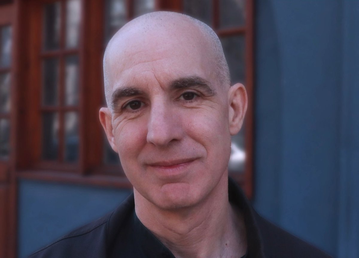 Arbington1's tweet photo. Meet Michael Emenau! As a music teacher, performer and app developer, he has 25+ years of experience in various genres of music and is the creator of the award winning “EASY MUSIC” app. Check out his courses and expand your music knowledge! 🎵⁣
⁣#musiclessons #onlinemusicclass https://t.co/zcEEnU7wdR