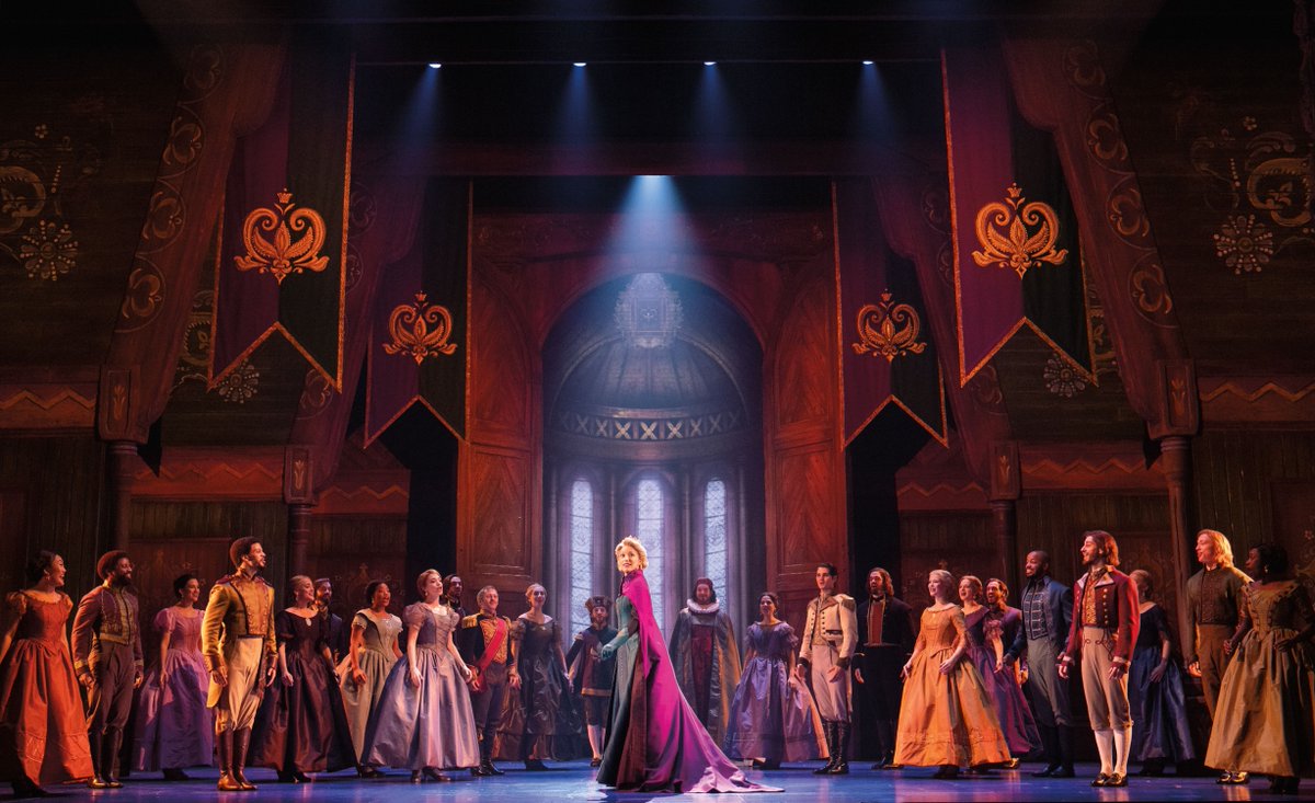 ChooseChicago's tweet photo. ❄️ Attention Frozen fans ❄️ @frozenbroadway comes alive on stage this weekend in Chicago!

Grab tickets for a night at the Cadillac Palace Theatre for a performance you won't soon forget: https://t.co/4bRCsyWZWY 

#ChicagoCreativeSpirit #CaptureChicagoExcitement @broadwaychicago https://t.co/C4FacG4Hoy