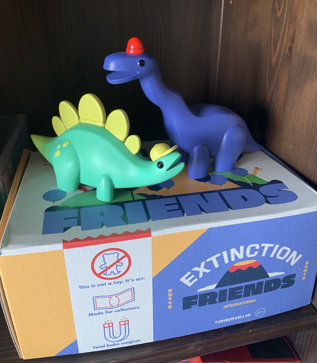 drawingnikki's tweet photo. Stego now has a friend Brack! Check out @tonybuifanclub Dino Collectibles! @DesignerCon #dino #dinosaur #dinosaurs #dcon2021 #designercon #designercon2021 #collection https://t.co/Mw00wepJYM