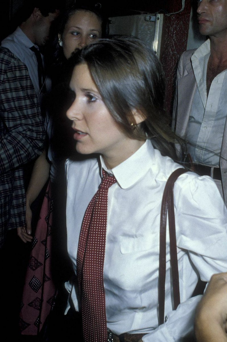 TheVintageCorn1's tweet photo. #VintageShow: Carrie Fisher 
(Born Carrie Frances Fisher, Oct. 21 1956)
American Actress who embodied the Ultimate #DisneyPrincess #GeneralLeia in the #Starwars Saga
#CarrieFisher #HollywoodPower #VintageBeauties https://t.co/eCVDlbVJ58