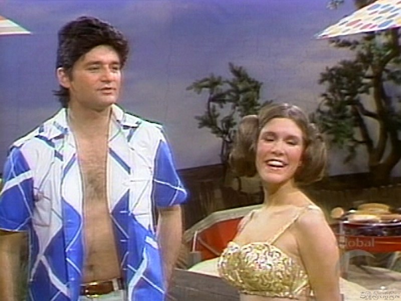 TheVintageCorn1's tweet photo. Saturday Night Live '77 #Parody #Leia 
#CarrieFisher #HollywoodPower #VintageBeauties https://t.co/eOA8h1p2jZ