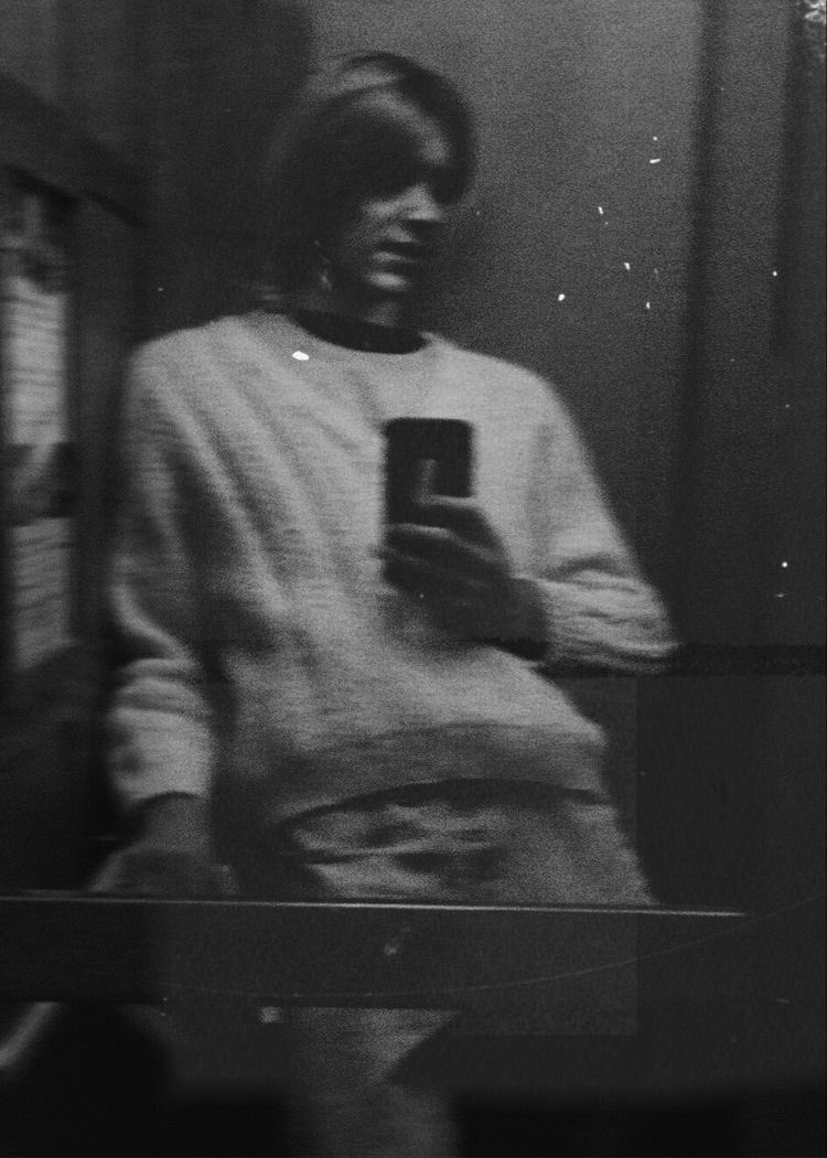 𝐒𝐨𝐦𝐞𝐰𝐡𝐞𝐫𝐞 𝐢𝐧 𝐇𝐨𝐠𝐰𝐚𝐫𝐭𝐬.