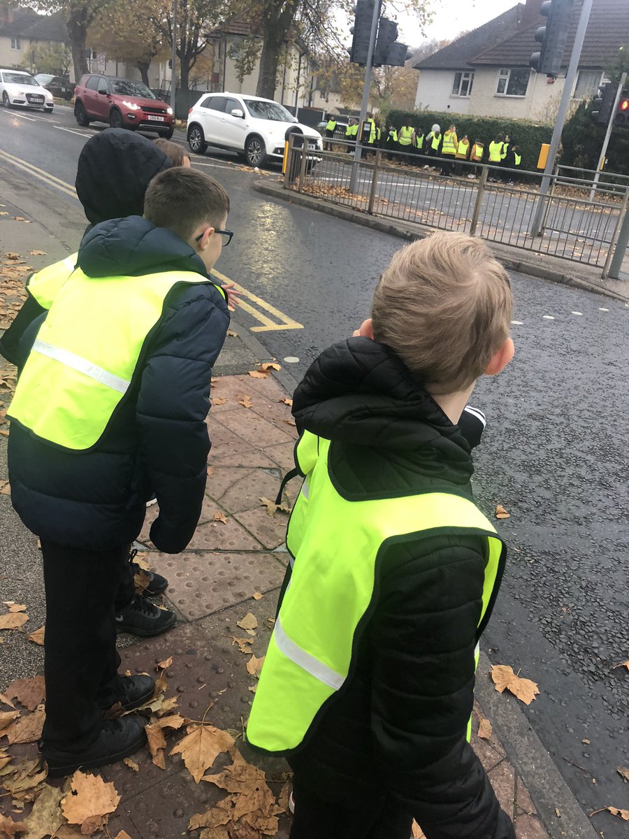 stgac12's tweet photo. A great afternoon keeping safe around our local community whilst crossing the roads! Lots of useful information and advice gained to keep us safe when walking to and from school https://t.co/gqr9T7txme