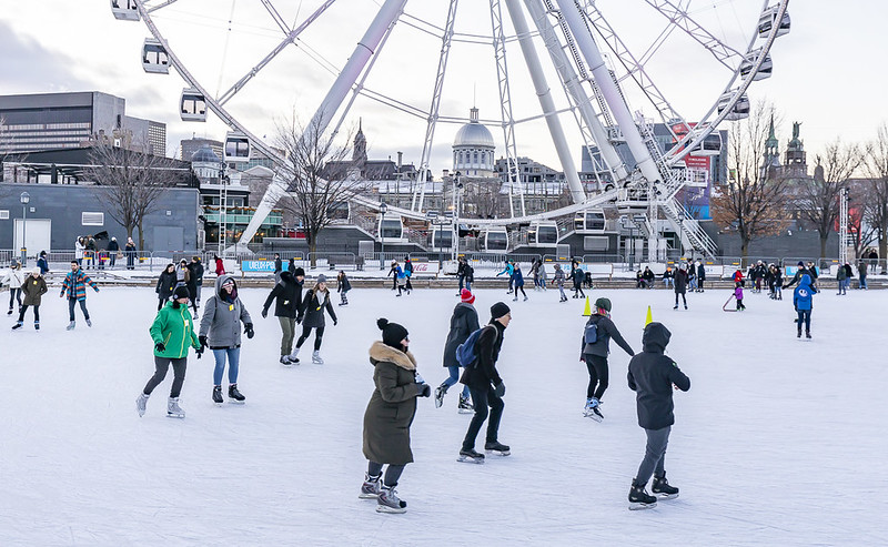 Montreal's tweet image. The holiday season will be extra festive in Montréal this year.🎄

Here's how we're getting into Christmas mode:
mtl.org/en/experience/…

📷: @evablue #Montreal #MTLmoments #Noel