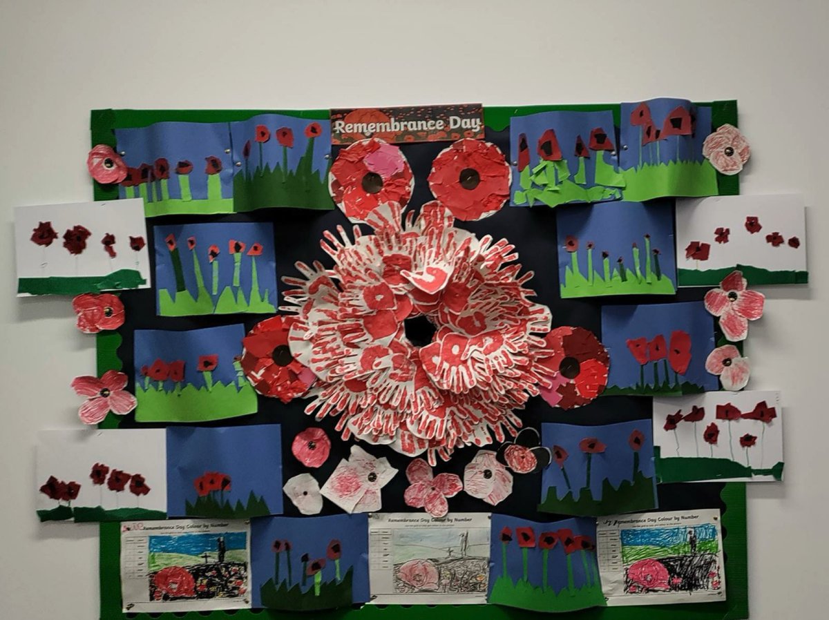 Last week, the children of P1 and P2 learned about Rememberance Day. They all did a hand print to make a poppy wreath and other poppy crafts. #rememberance #wewillremememberthem #poppyart #earlyyears