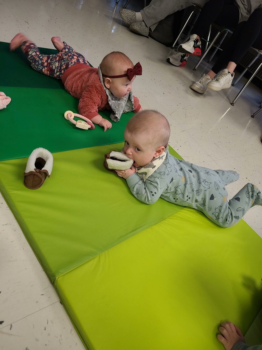 LHSFlyers's tweet photo. Child Development students had some special guests last week. Mrs. McGrath invited a few of our newest baby Flyers and their moms in for a first-hand look at life with a new baby. #BabyFlyerDevelopment https://t.co/BKlAgu9bK5
