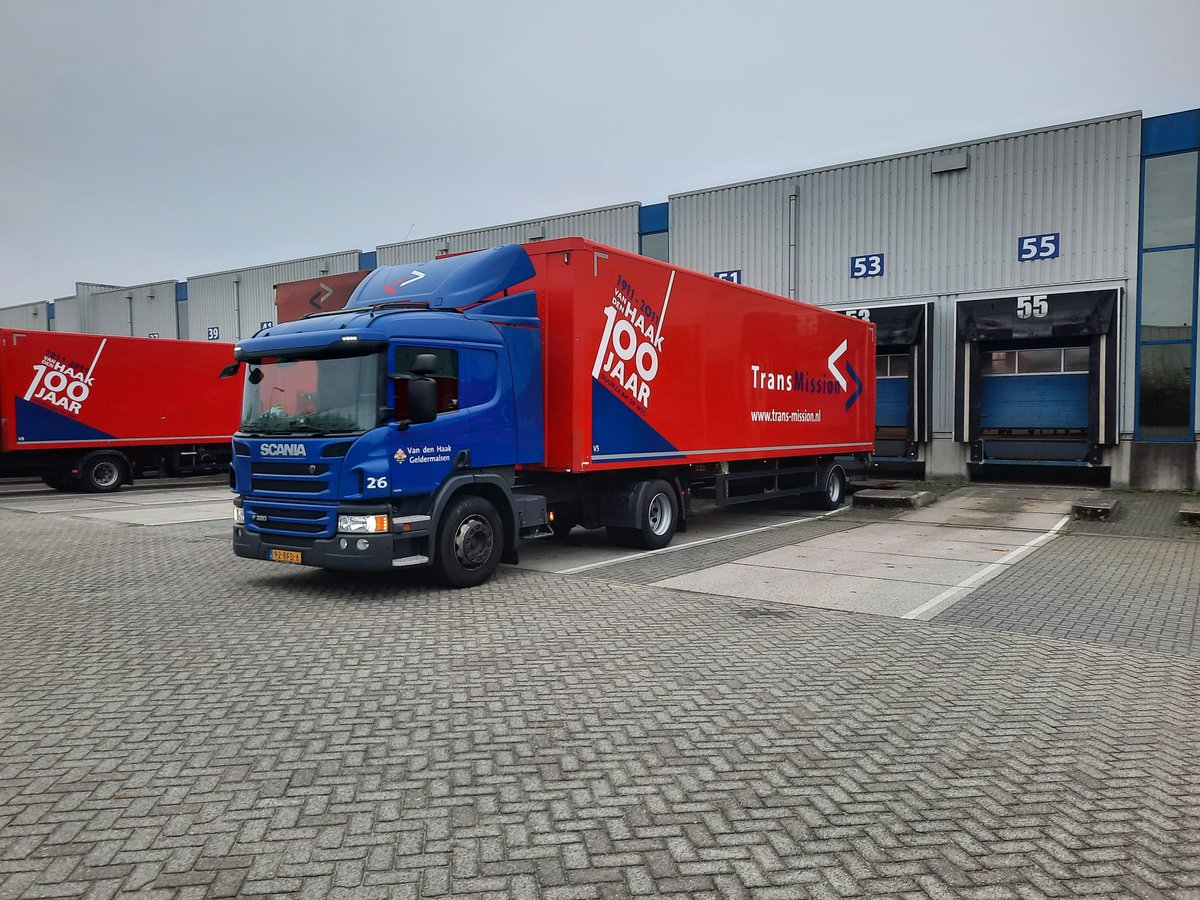 Rotaruud's tweet photo. Gisteren weer eens lekker in bad geweest.....kan die er weer ff tegen #scania #vrachtwagen #bad #niceandshine #glimmend #Rotaruud https://t.co/2oPRTN5PFN