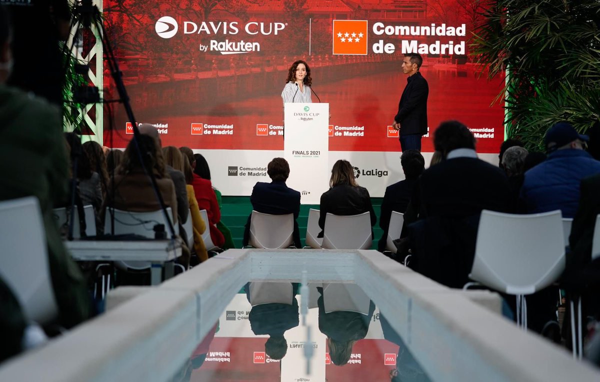 IdiazAyuso's tweet photo. Madrid es capital del deporte, el turismo y la cultura. Vuelve el tenis con la @CopaDavis.
3.800 noches de hotel reservadas, 700 periodistas internacionales y 100 canales de televisión acreditados.
https://t.co/sFtdVNHUCu https://t.co/IHYkY3drw8