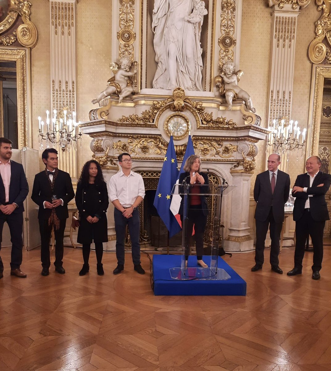 SylvainItte's tweet photo. Joyeux anniversaire à @CampusFrance !

Soirée pour fêter ses 10 ans à l’hôtel du Ministre de l’Europe et des Affaires étrangères, en présence de la Directrice générale de Campus France et des #Alumni. https://t.co/Kus6wofqBd