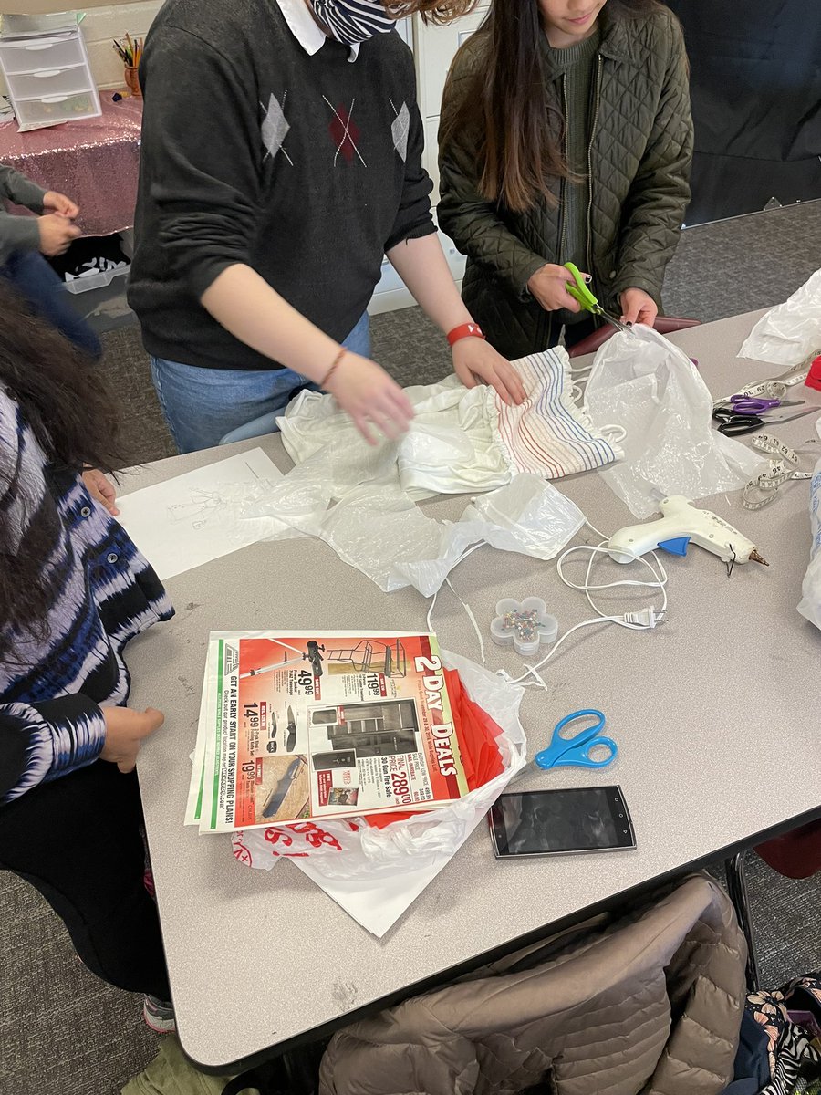 MsEovaldi's tweet photo. Making costumes out of recycled materials today in drama @IA_Macomb https://t.co/tYX9ito7V2