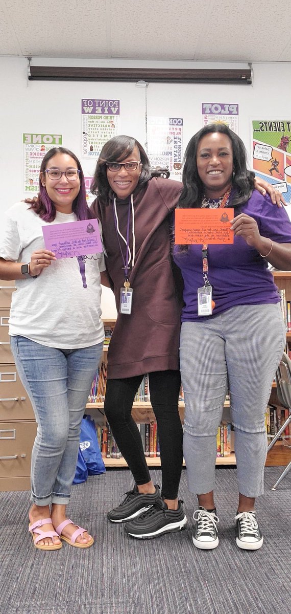 These two woman here are the definition of AMAZING!!!! I am beyond blessed to work with them and call them friends 💜🖤🤍 <a href="/HeidyP09/">Heidy</a> <a href="/EducatedBeyond/">Educated&Beyond</a>