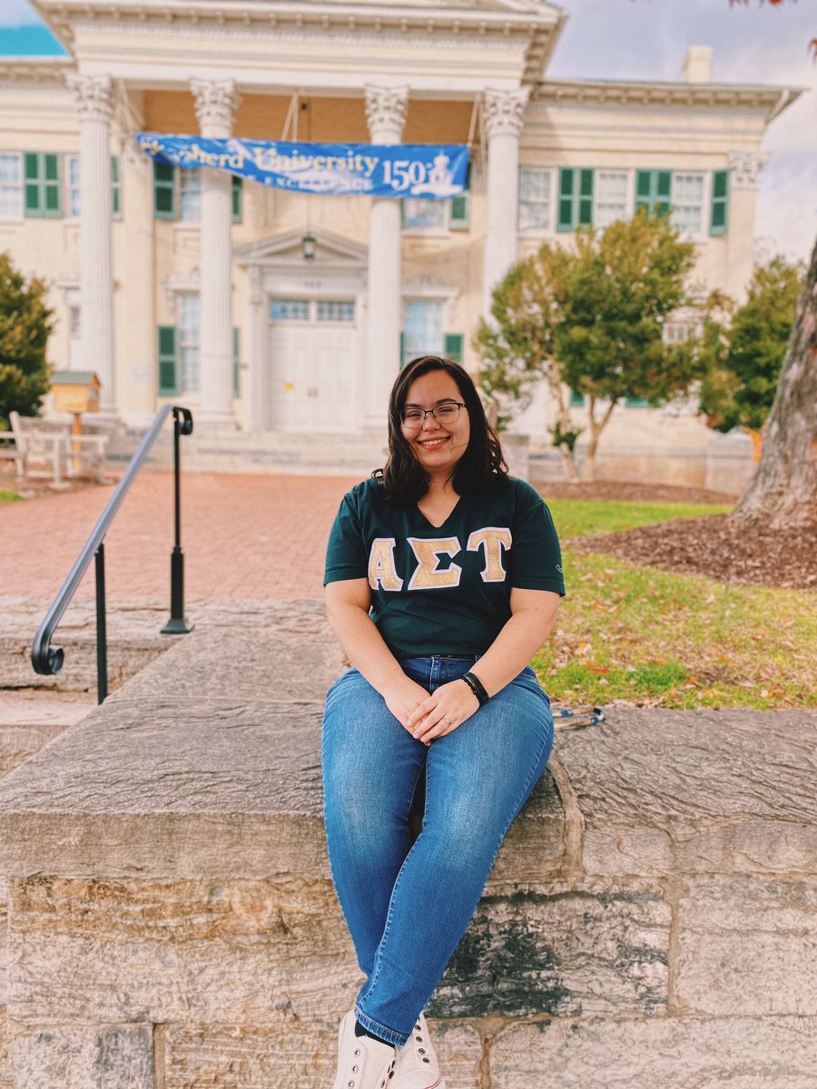 sister of the week: gena! 
see our insta story for more details!!

thank you for everything you do for AST, we love you gena !! 💛