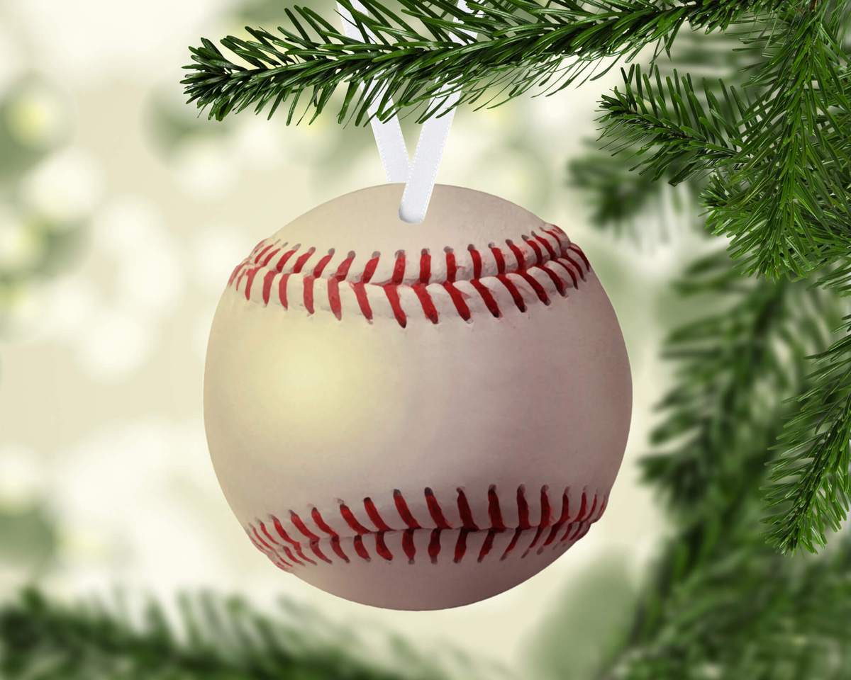 IssaquahLL's tweet photo. Give the gift of baseball or softball this year and register for Issaquah Little League! $25 discount before the end of the year! https://t.co/lFVUVXz5pD